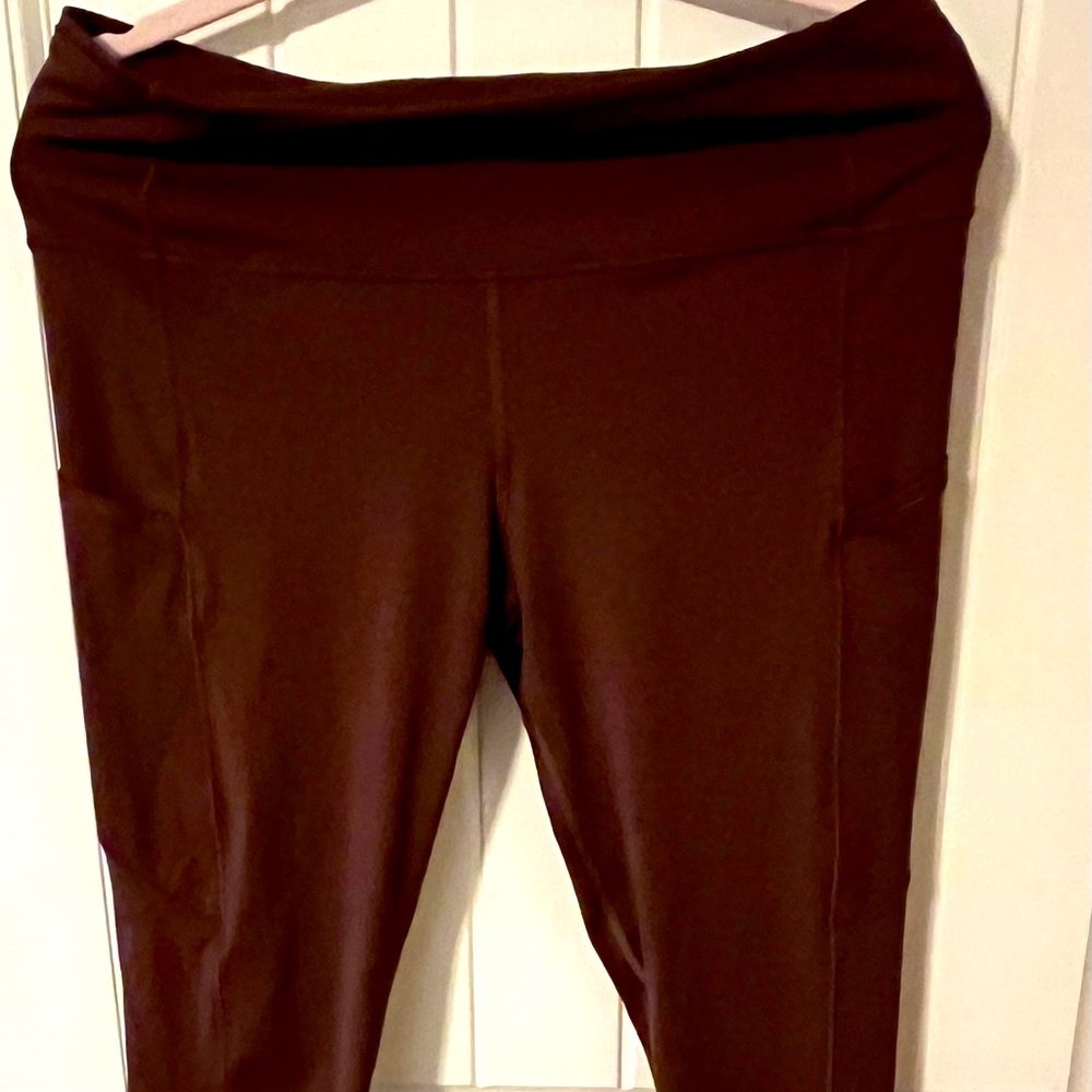 Lululemon wunder under high rise crop with pockets